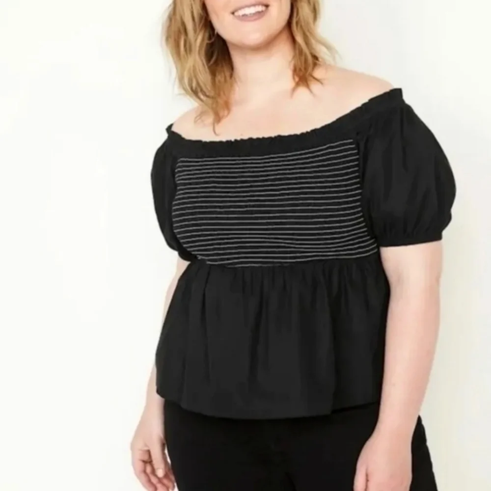 Old Navy Womens XXL Black Smocked Off-The-Shoulder Puff Sleeve Peplum Top NEW